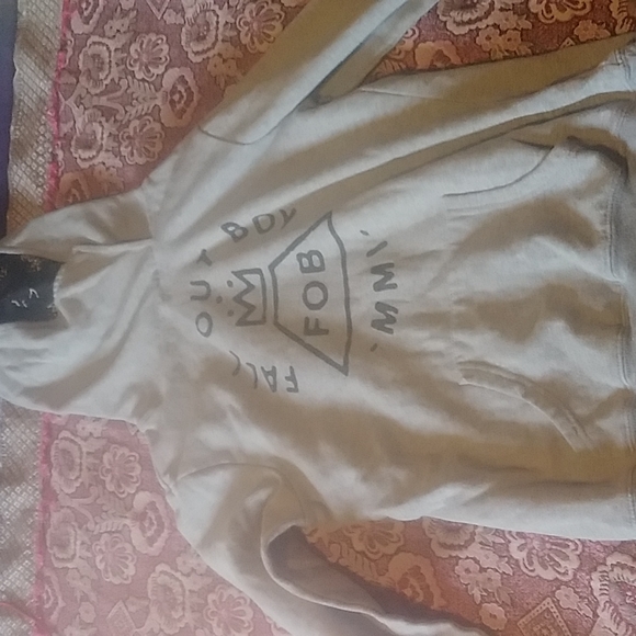 FOB sweater - Picture 2 of 4